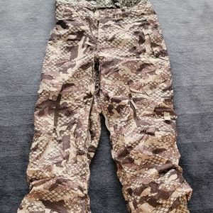 DC snowboarding pants